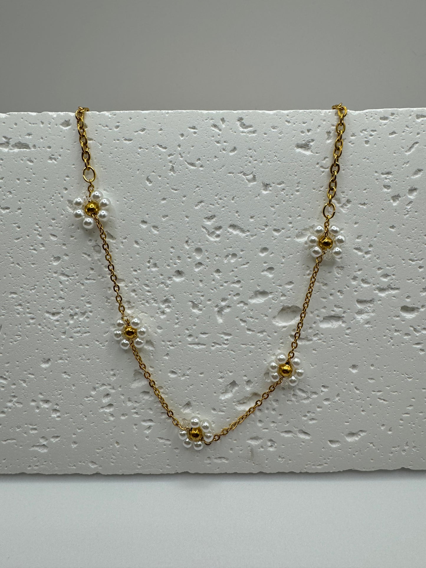Flowers necklace