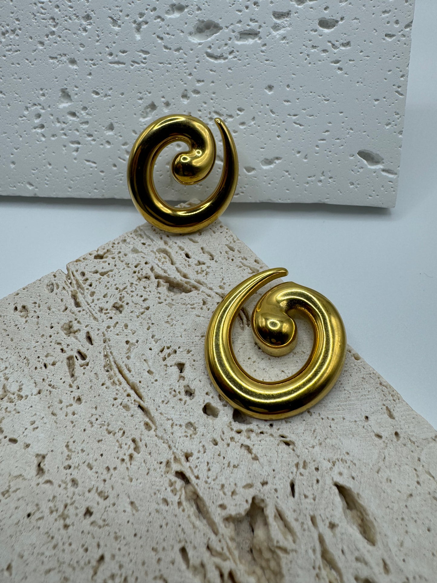 Snail earrings