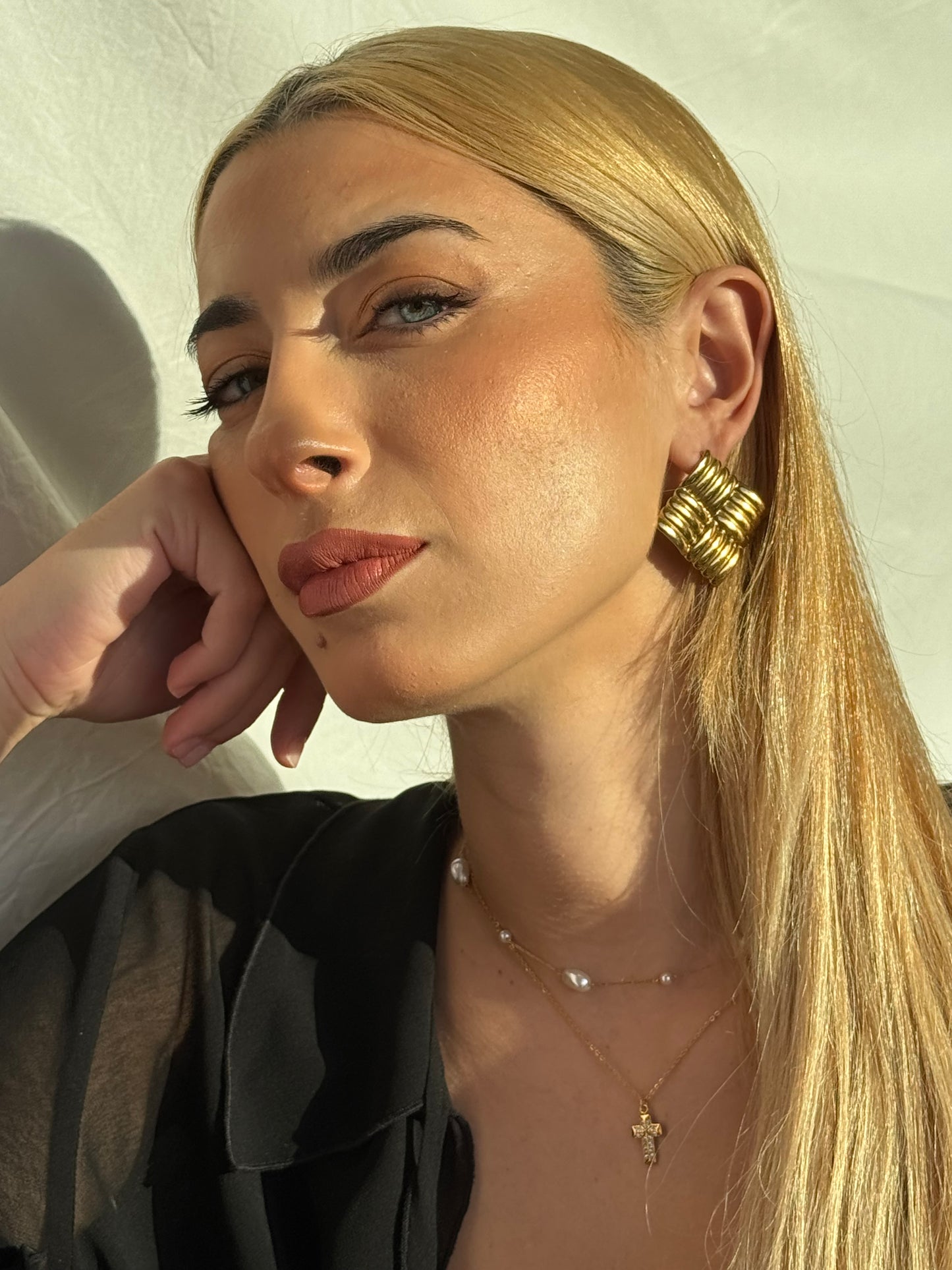 Bigger than u earrings
