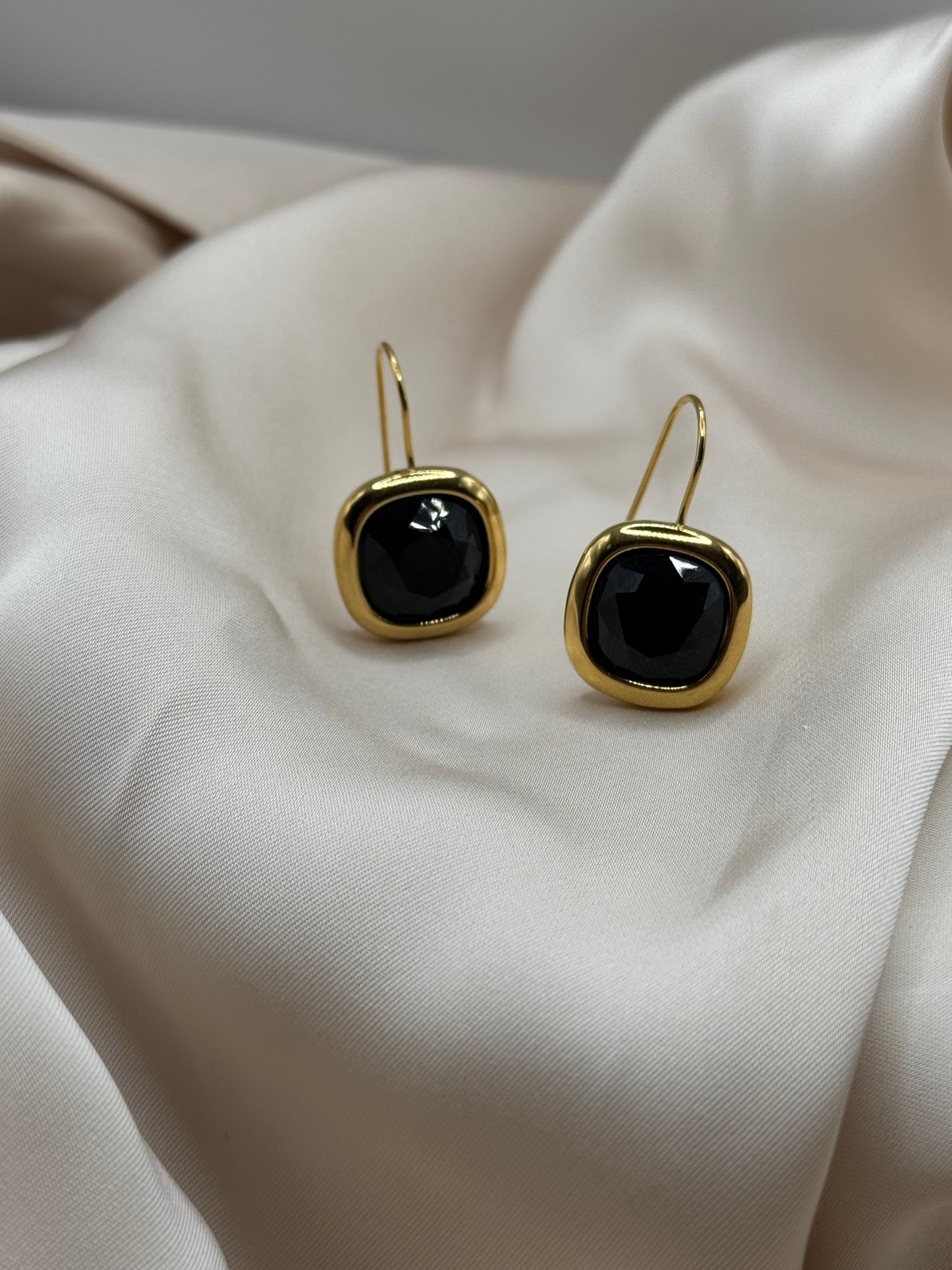 Why not black ? Earrings