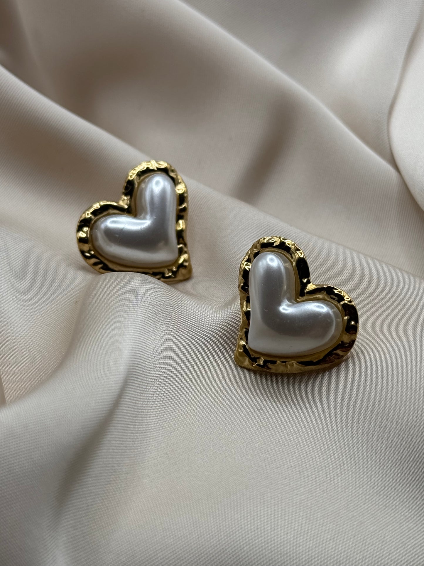 White heart earrings