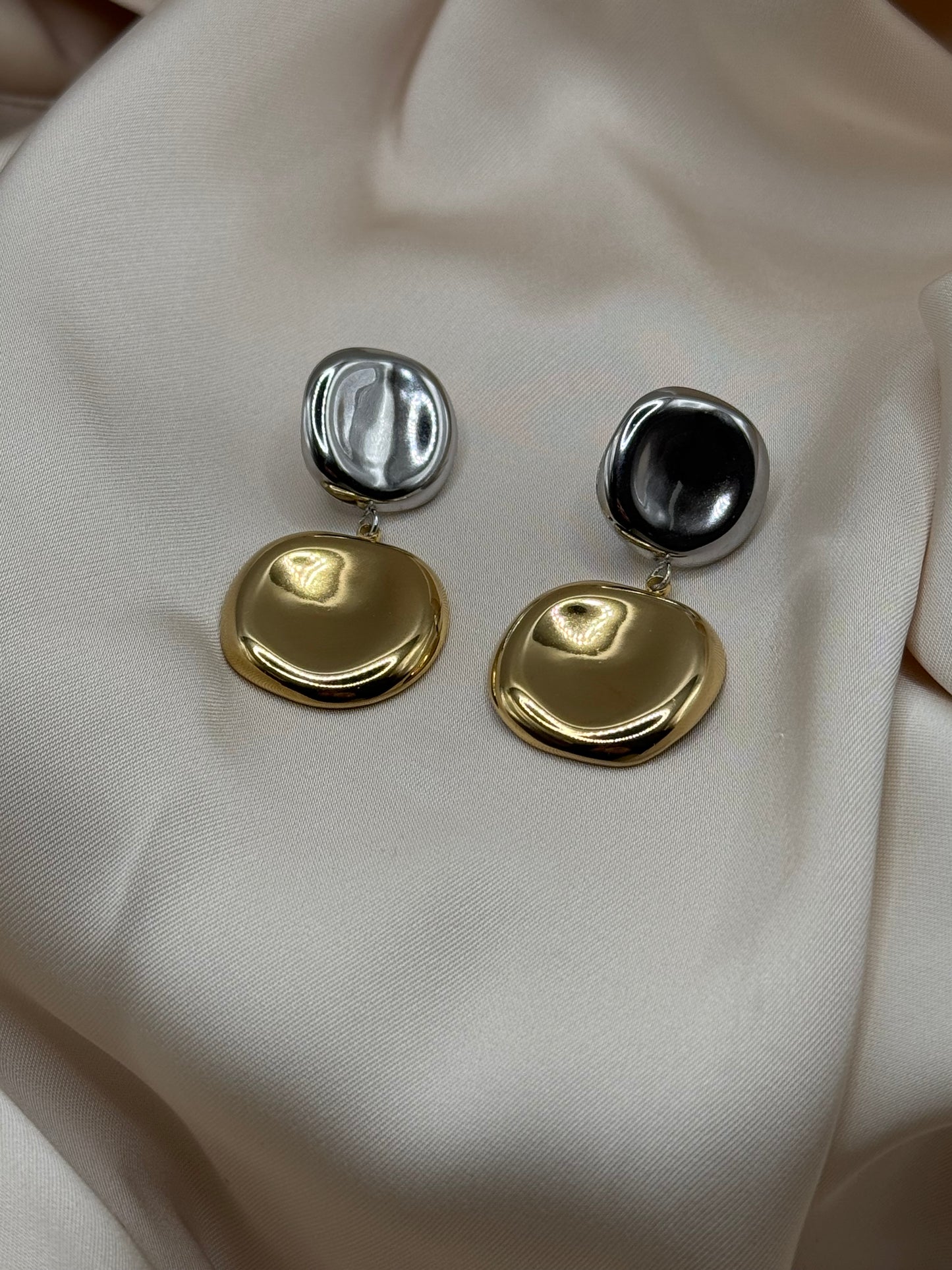 Houri earrings