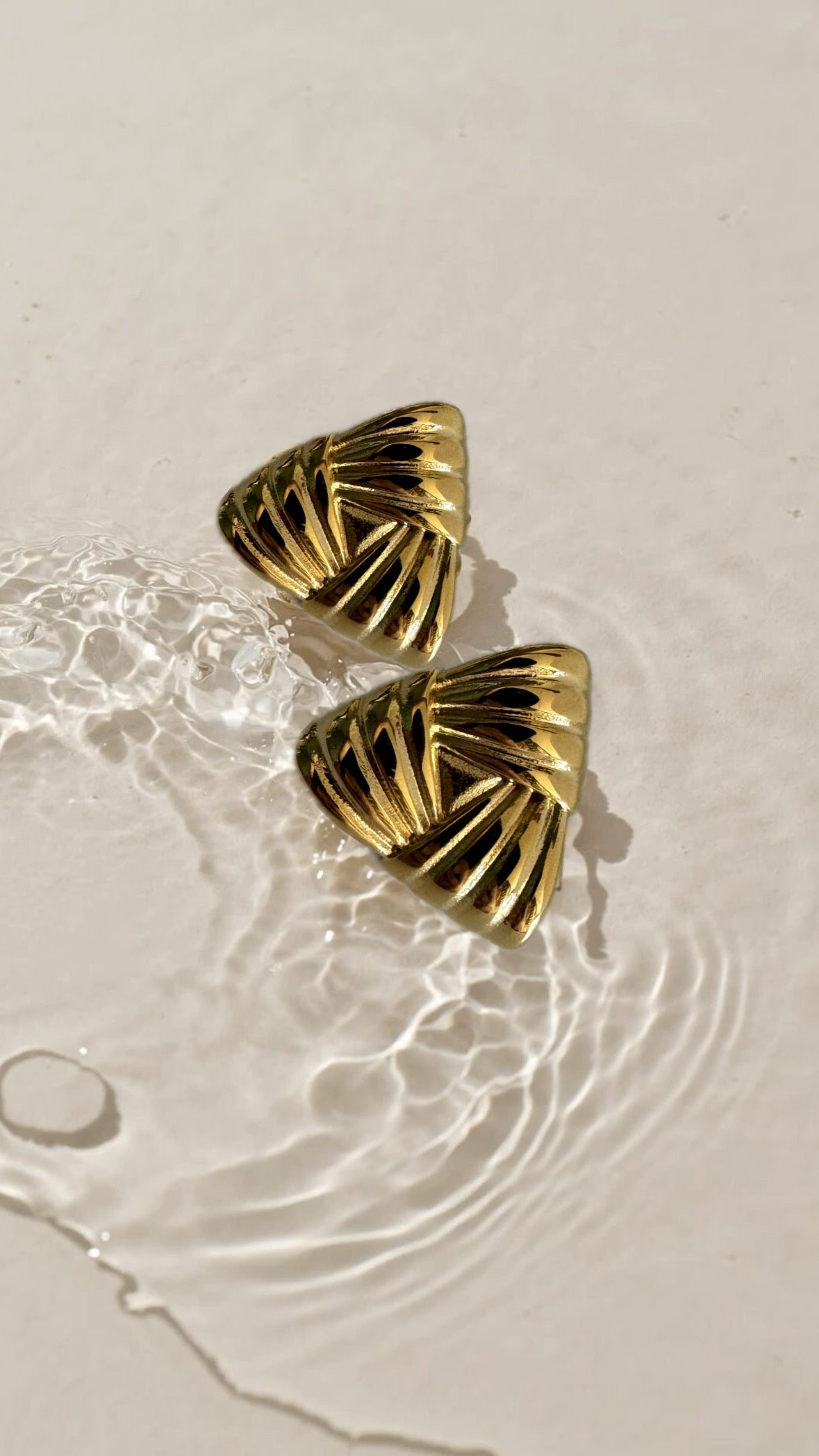 Camilia earrings