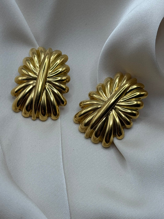 Esamir earrings