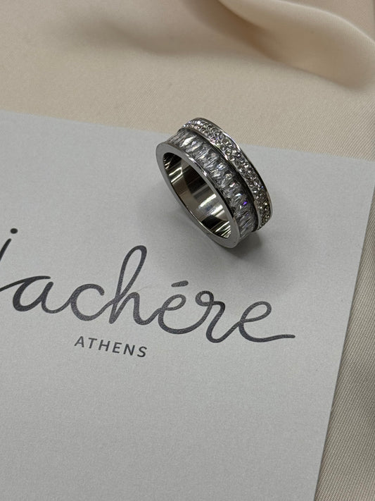 Unique ring
