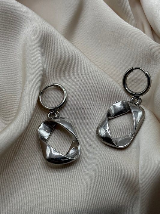Lonnie’s earrings