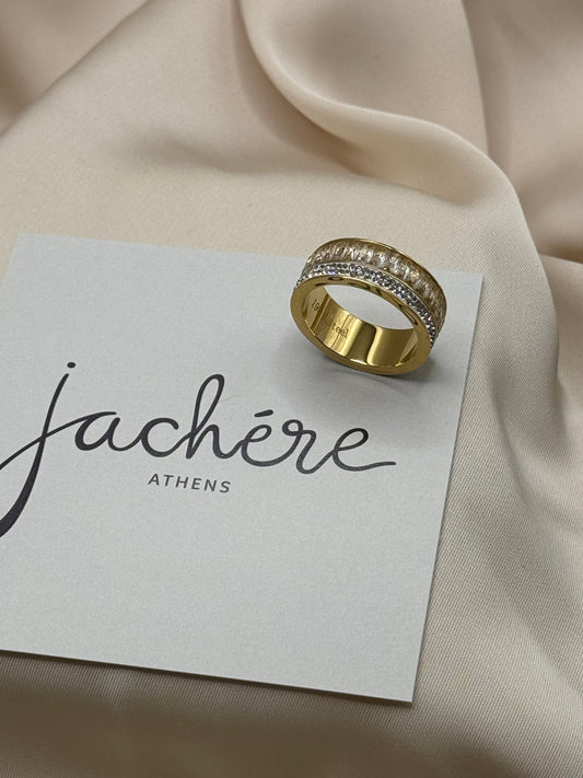 Unique ring gold