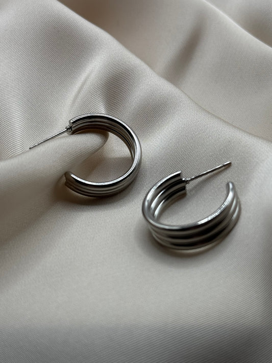 Be classy earrings
