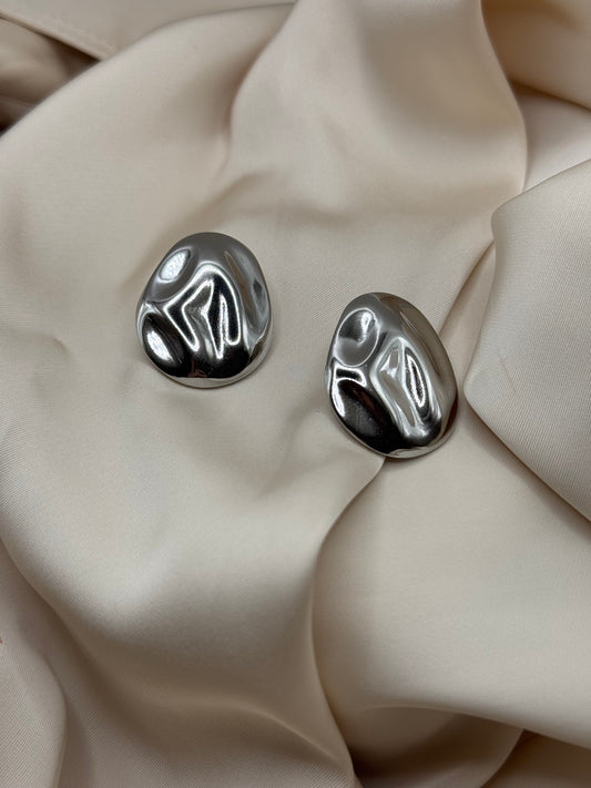 Like u earrings