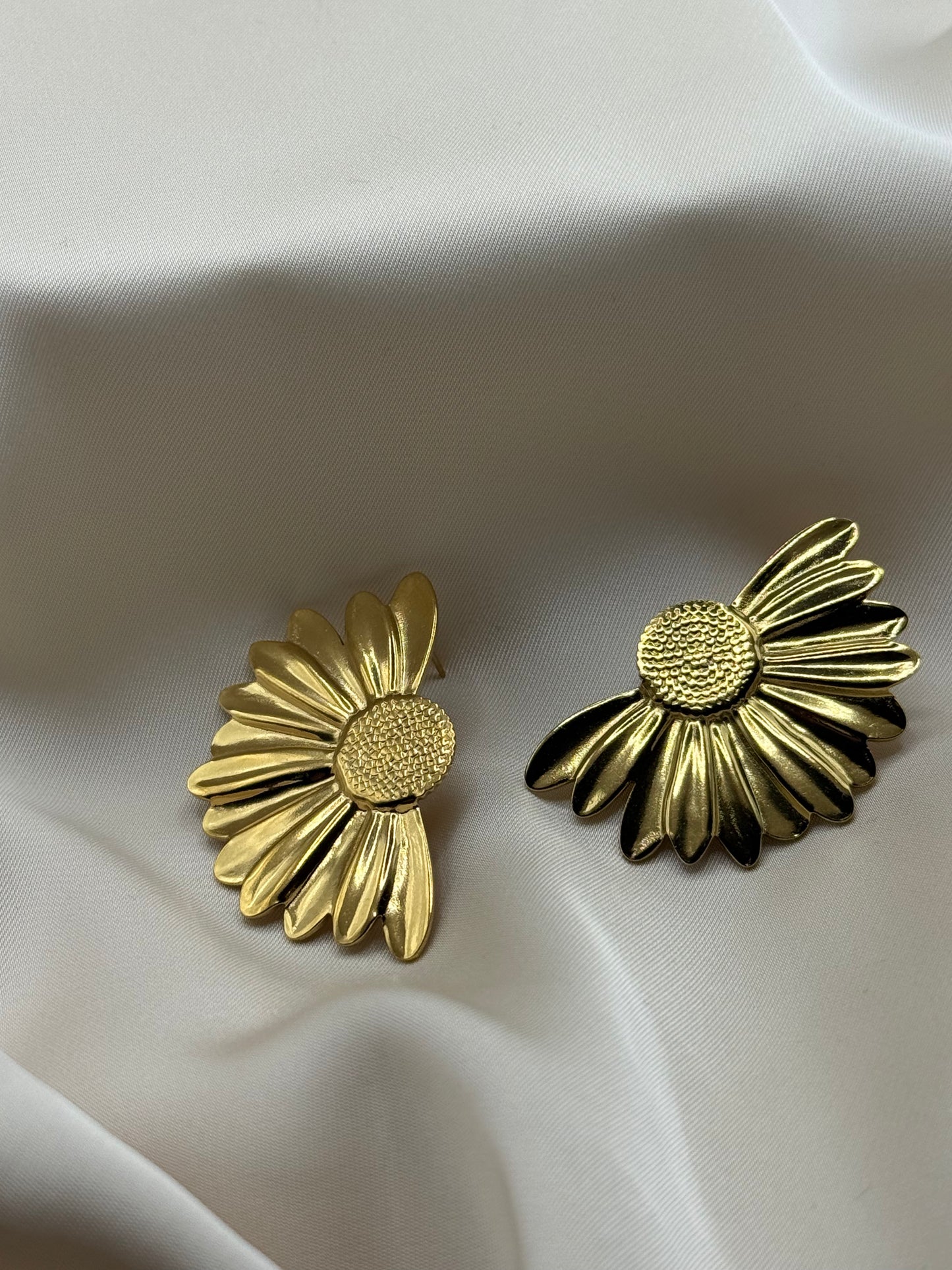 Daisy Earrings